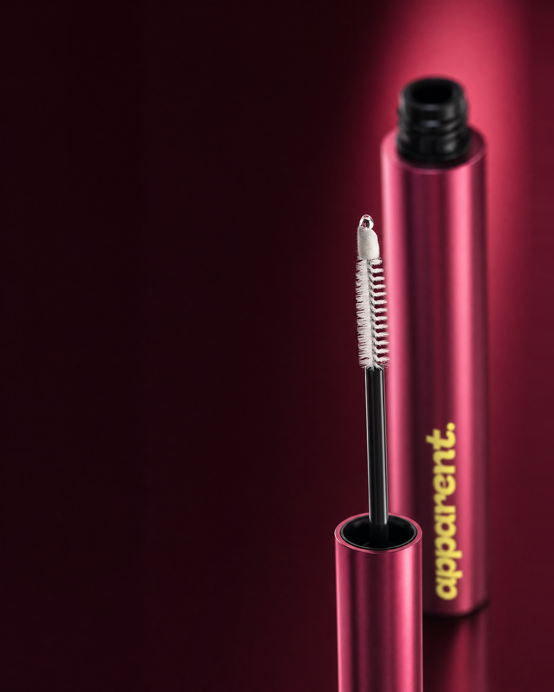 The dual applicator: precision tip and brush bristles